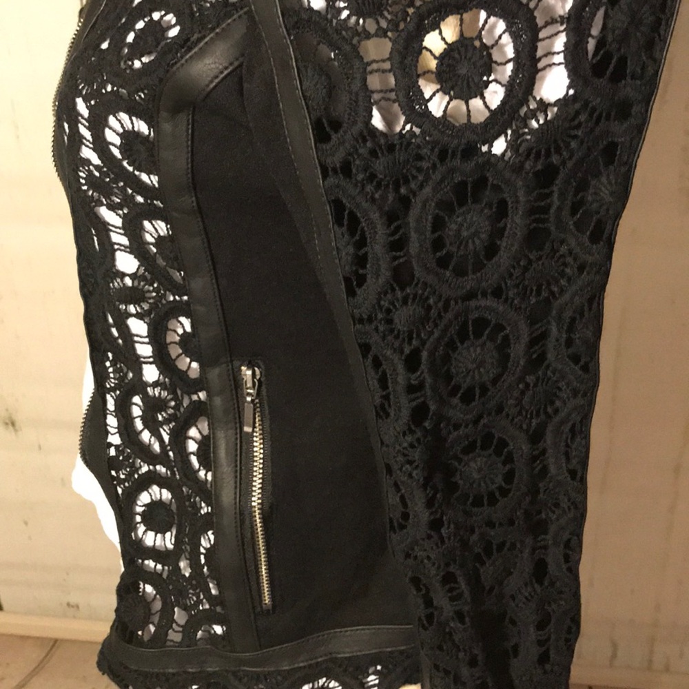 Jacket - Picture 2 of 8